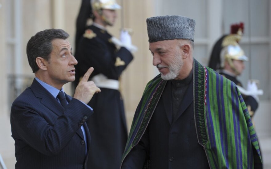 N.Sarkozy ir H.Karzai