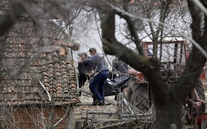 Serbijoje gedima 13 žmonių, nužudytų per pasibaisėtinas šaudynes