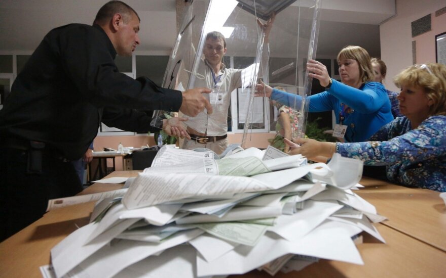 Rusija rinkimus ketina rengti V. Putino dekreto pripažinti Krymą dieną