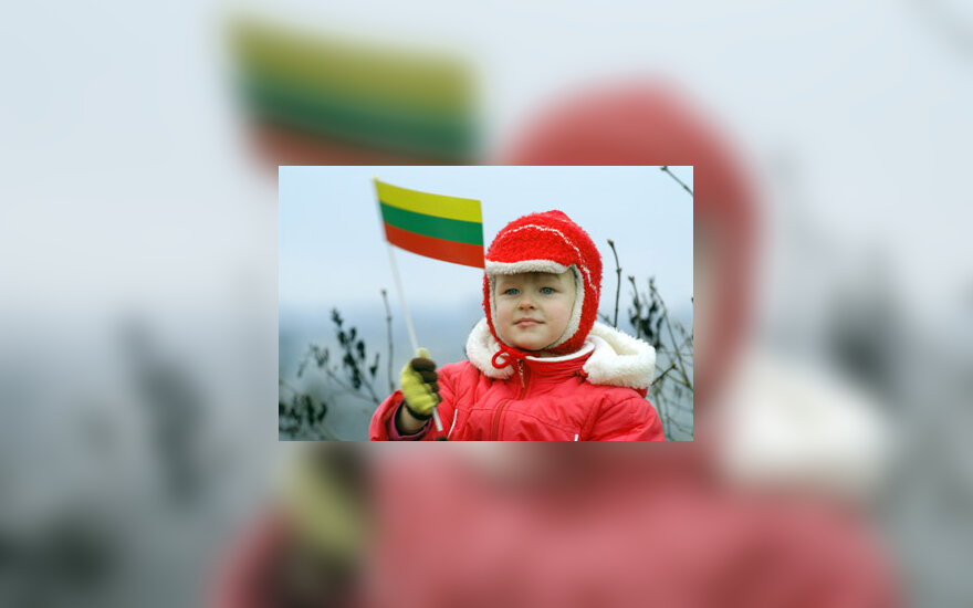 Mergaitė su Lietuvos vėliava, patriotizmas