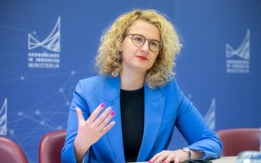 Economy minister: we must speak to China with EU's voice