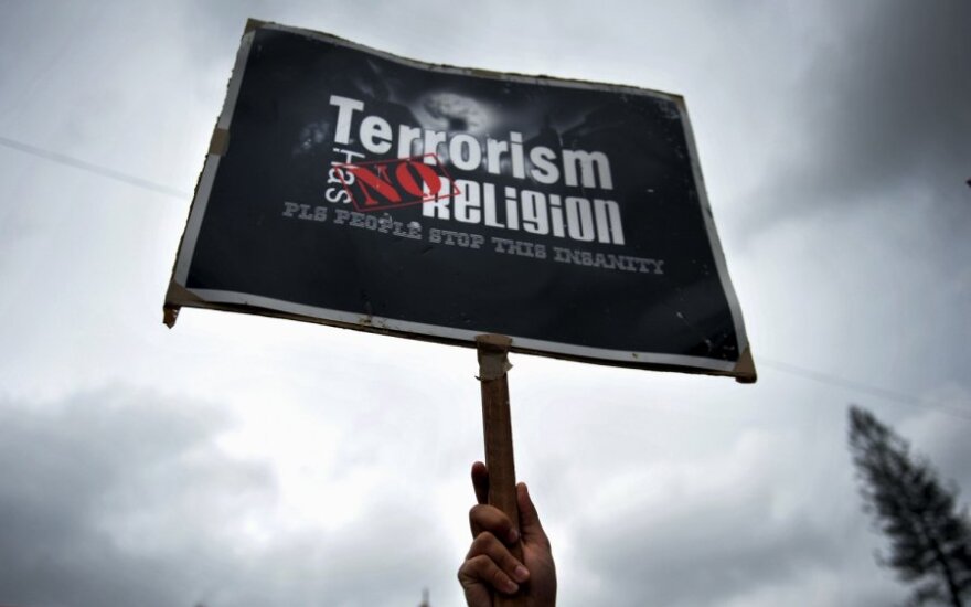 Seimas detalizavo terorizmo sąvoką: už grasinimą - iki 5 metų nelaisvės