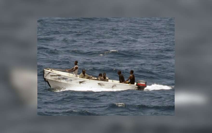 Somalio piratai pranešė už išpirką paleidę vokiečių laivą