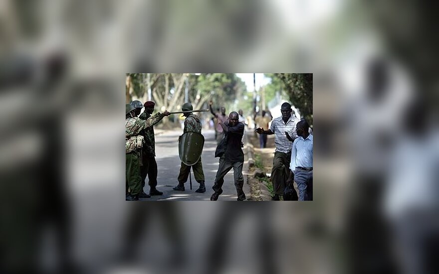 Kenijos miestelio gyventojams sukilus prieš nusikaltėlių klaną, nulinčiuoti 24 žmonės