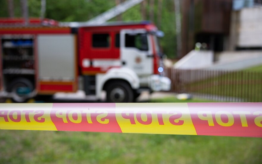 Nemigo naktis Šilalės rajone: dėl gaisro daugiabutyje evakuoti septyni vaikai