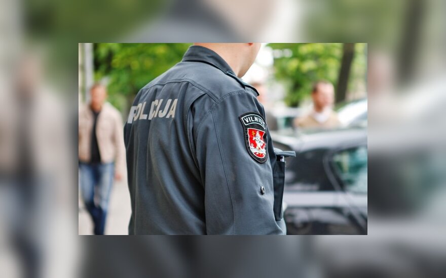 Estijos policija vis dažniau susiduria su Lietuvos policininkais ar medikais prisistatančiais sukčiais