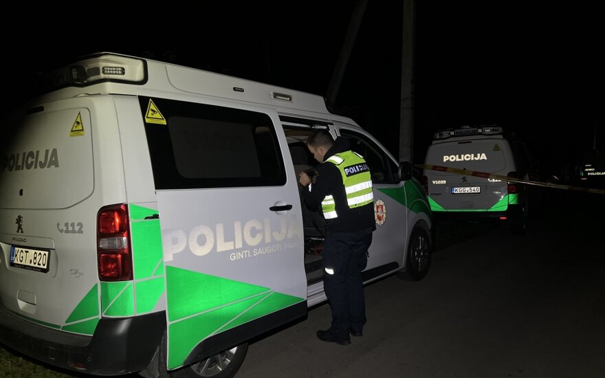 Visagine plėšikai sumušė ir nurengė vyrą