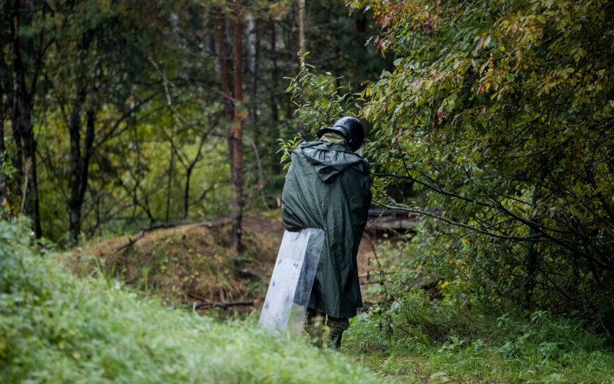 Lietuvos pasieniečiai neleido iš Baltarusijos sienos kirsti 53 neteisėtiems migrantams