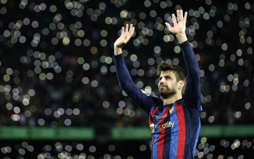 Jautri akimirka: Pique pergalingu akordu baigė karjerą „Barcelona“ klube