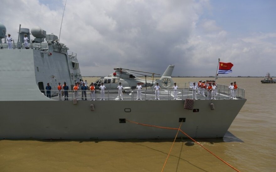 Kinijos karo laivai plaukia į bendras su Rusija karines pratybas Baltijos jūroje