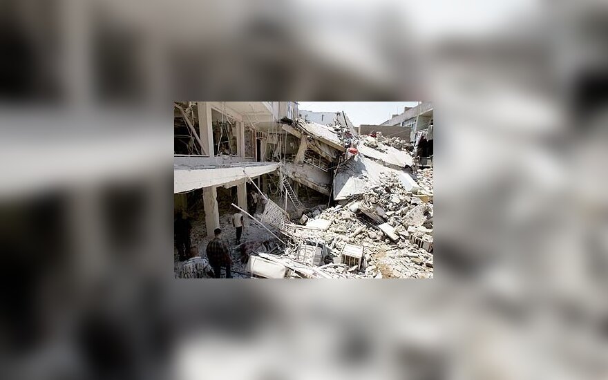 Bagdado šiitų šventovėje per mirtininkų sprogdintojų išpuolius žuvo 55 žmonės