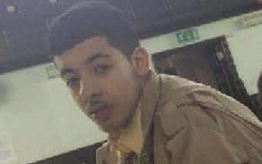 Britų policija: Mančesterio sprogdintojas pats pirko didžiąją dalį bombos dalių