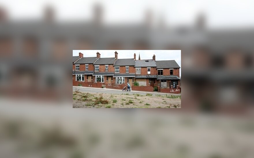 Šiaurės Airijoje apšaudytas lietuvių namas, įtariamas neapykantos išpuolis