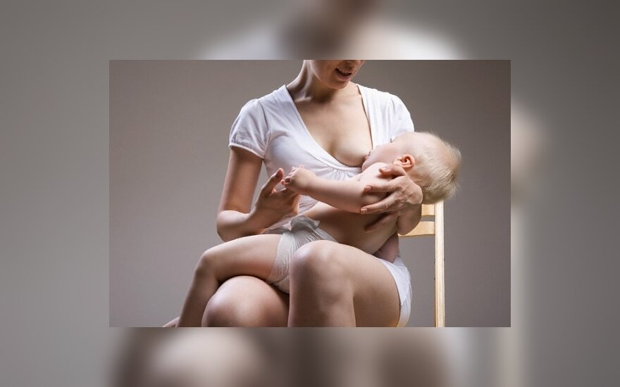 Kodėl nemadinga žindanti motina?