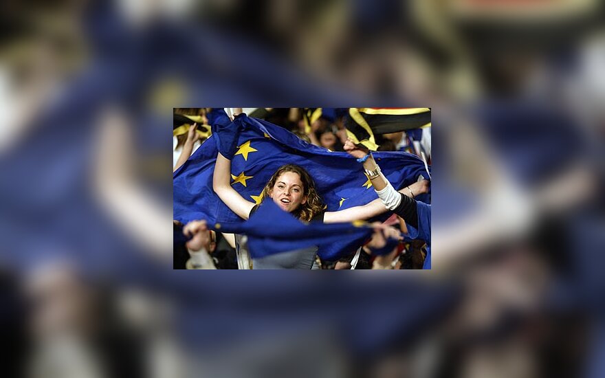 Europos Sąjunga, mergina su ES vėliava, ES