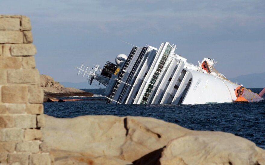 Nuskendęs laivas "Costa Concordia"