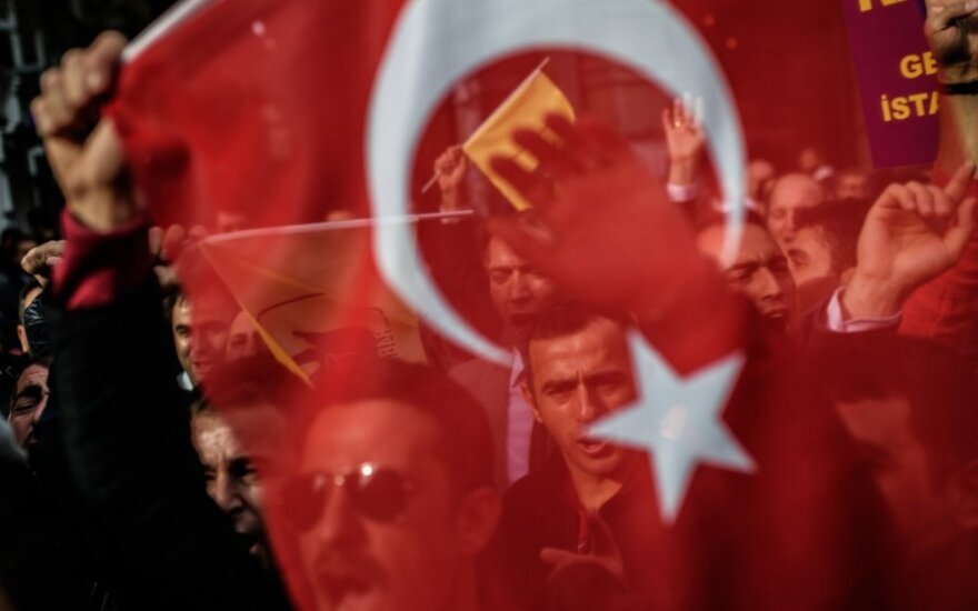 Į ginčą su Berlynu įsitraukusi Turkija planuoja surengti daugiau mitingų Vokietijoje