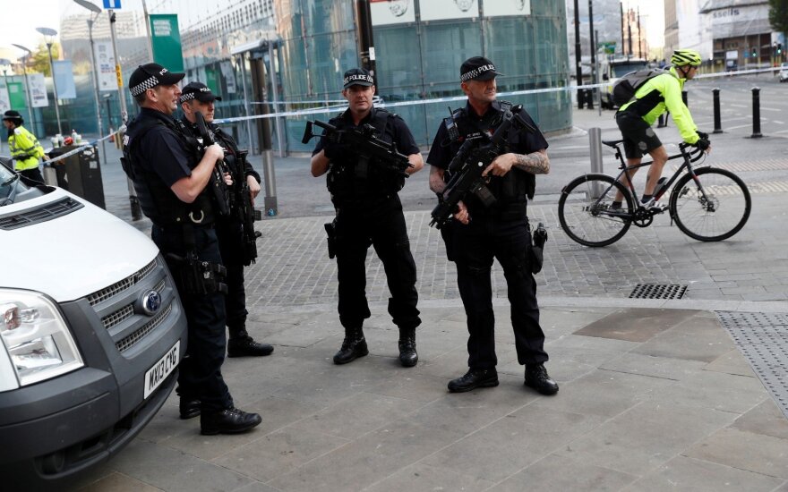 Britų policija sulaikė 16-ąjį su išpuoliu Mančesteryje siejamą asmenį