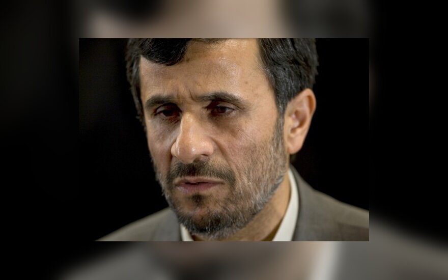 M.Ahmadinejadas: Iranas smogs priešui „į veidą"