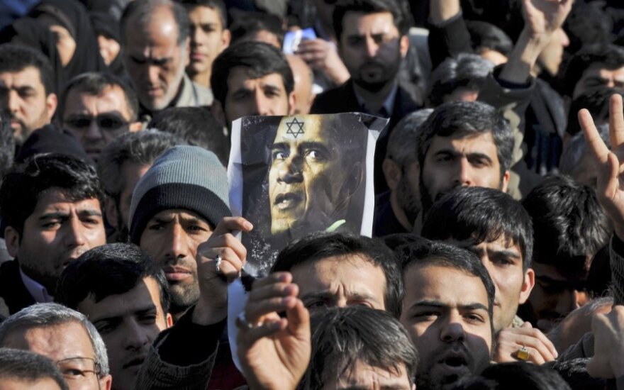 Nužudyto iraniečio laidotuvėse skambėjo: mirtis Amerikai!