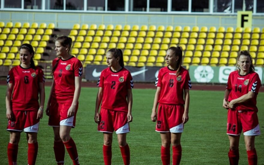 Lietuvos moterų futbolo rinktinė  (Ievos Markūnaitės nuotr.).