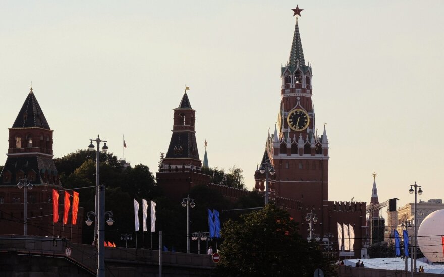 Kremlius: naujos sankcijos JAV ir Rusijos santykius perkelia į žemesnį lygį