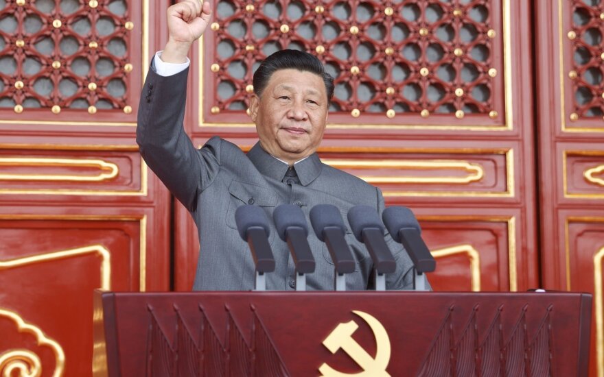 Kinijos lyderis Xi Jinpingas perspėja apie „niūrius“ santykius su Taivanu