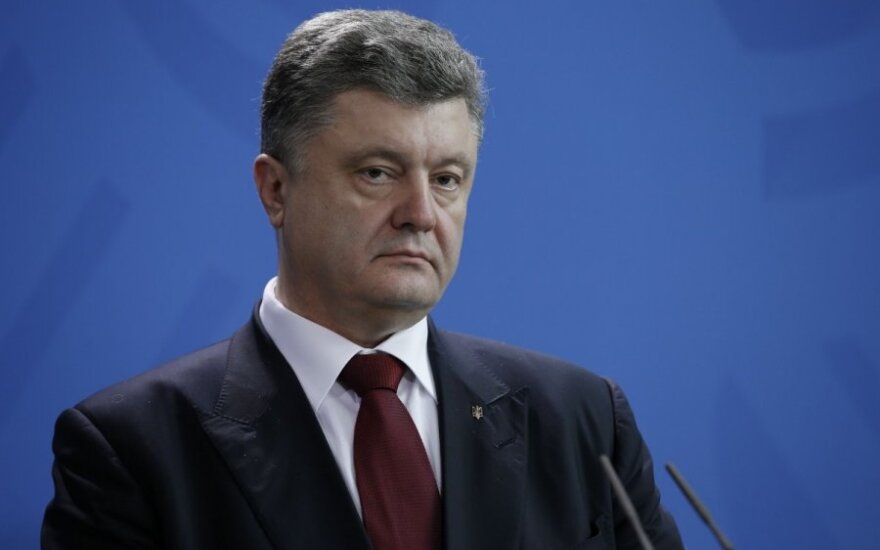 P. Porošenka: TVF patvirtino 1 mlrd. paskolos skyrimą Ukrainai