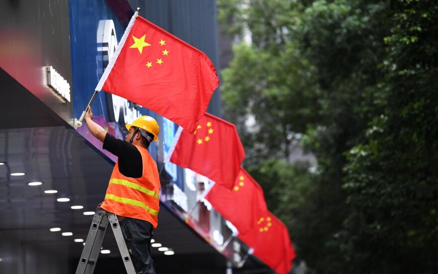 Pasiruošimas Nacionalinės dienos iškilmėms Kinijoje 