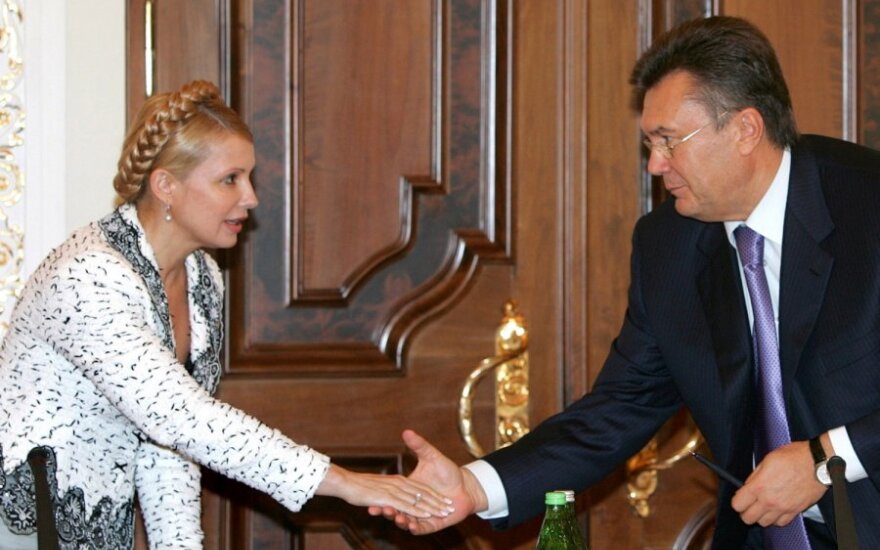 J. Tymošenko iškvietė V. Janukovyčių į „dvikovą“