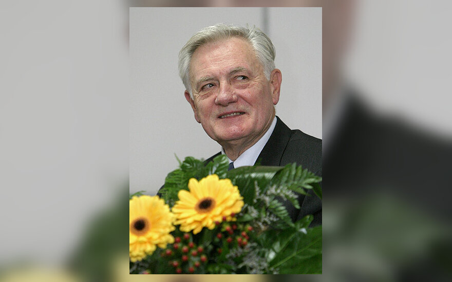 Valdas Adamkus