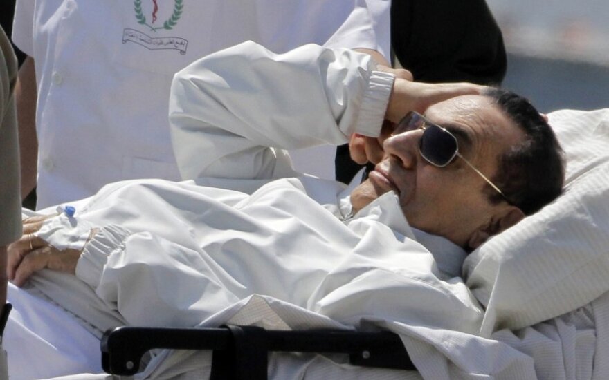 Buvęs Egipto prezidentas H.Mubarakas vėl teisiamas