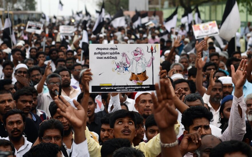 Indijoje planuojami nauji dideli protestai prieš pilietybės įstatymą
