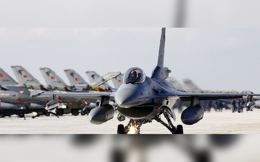 Kariuomenė: Turkija Šiaurės Irake įvykdė oro antskrydžius