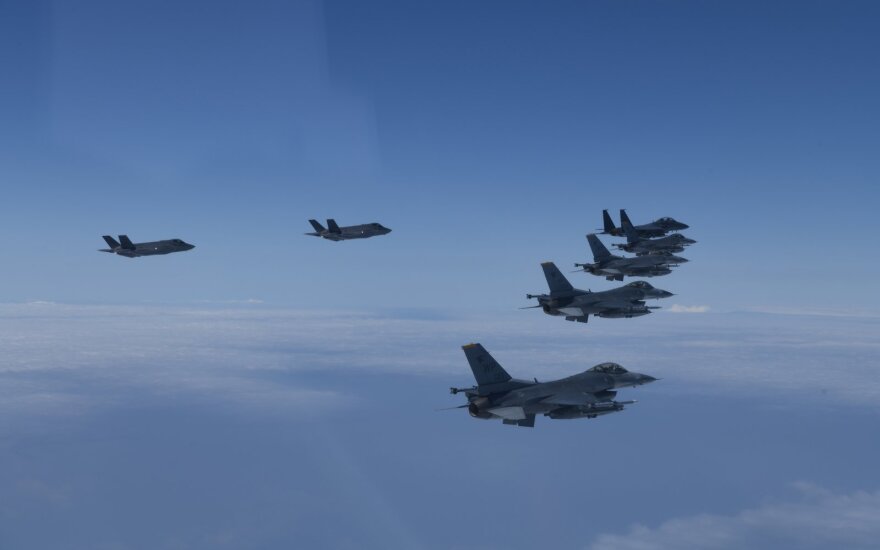 Pietų Korėjos karinės oro pajėgos pirmą kartą dalyvaus pratybose Australijoje
