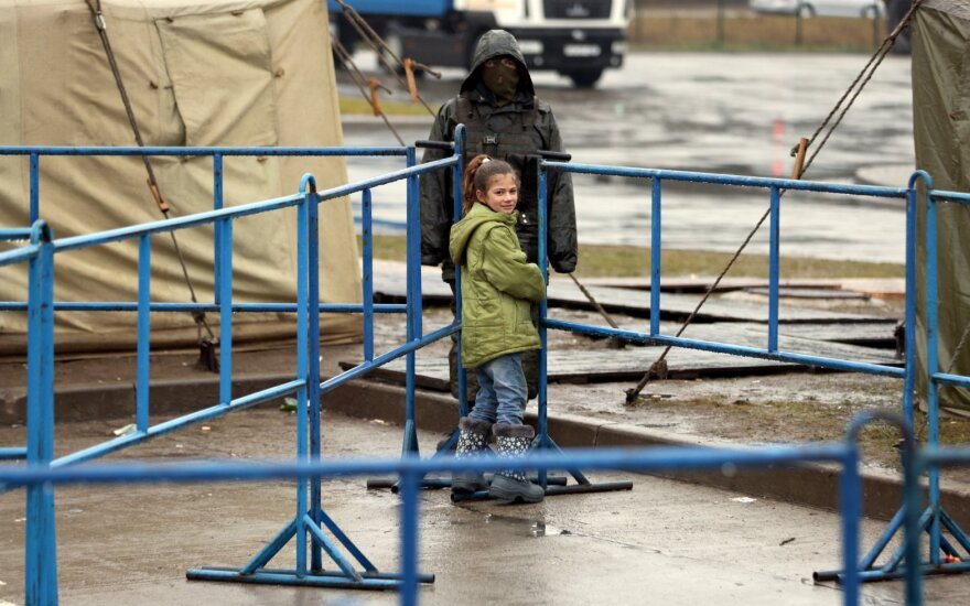 Žiniasklaida: įstrigusiems migrantams – Baltarusijos režimo ultimatumas