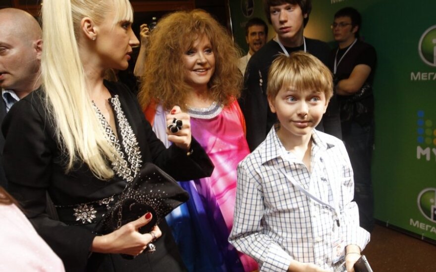 Alla Pugačiova, Kristina Orbakaitė, Denis Baisarovas 2010 metais