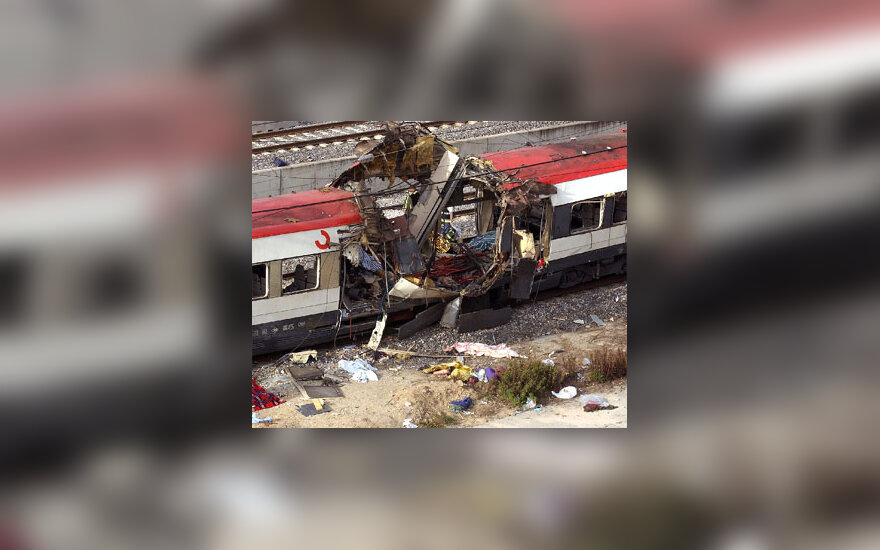 Traukinio vagonas po sprogimo Madride