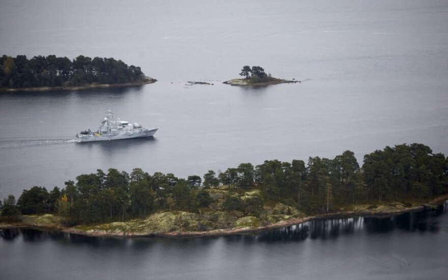 Švedija: civiliniams laivams nurodyta laikytis atstumo