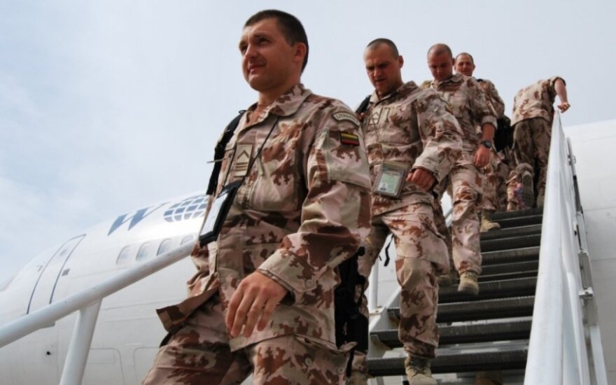 Į Lietuvą grįžo misiją Afganistane baigę kariai