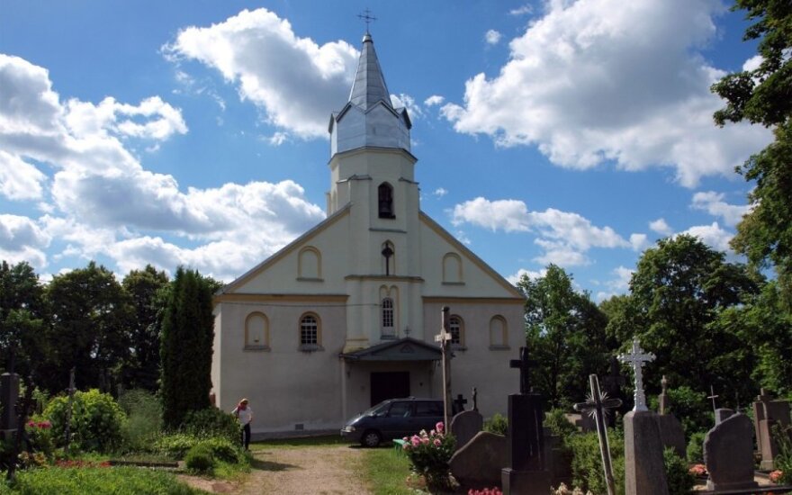 Lapių bažnyčia 