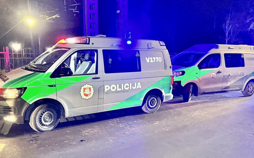 Vilniuje vaikinas pranešė buvęs pagrobtas su prabangiu BMW: įtariamieji jį išgabeno į Lenkiją ir reikalavo 100–200 tūkst. eurų
