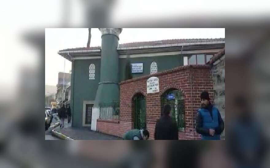 Stambule dar vienas išpuolis – šaudyta mečetėje