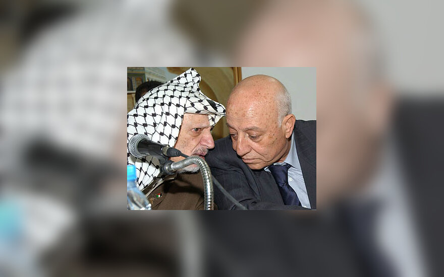 Yasseras  Arafatas ir Ahmedas Qorei