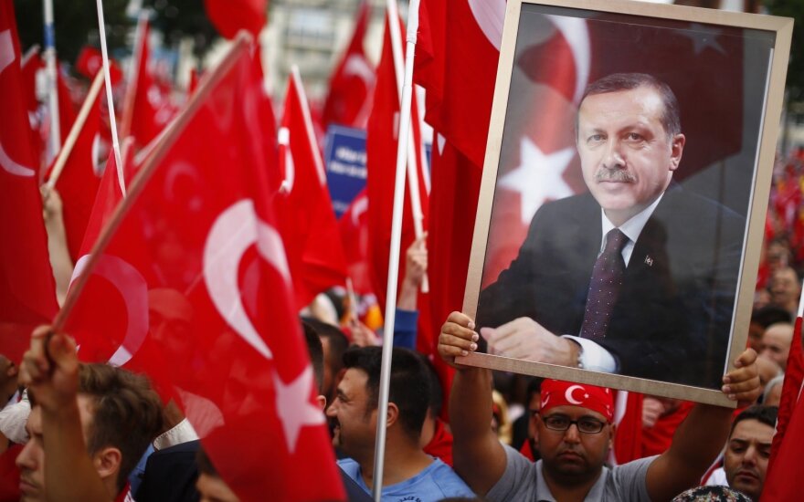 Turkija iš kalėjimų paleidžia 36 tūkst. kalinių