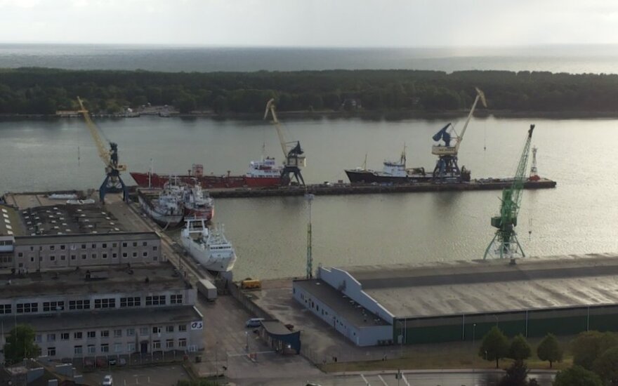 Ship with US heavy combat equipment arrives in Klaipėda