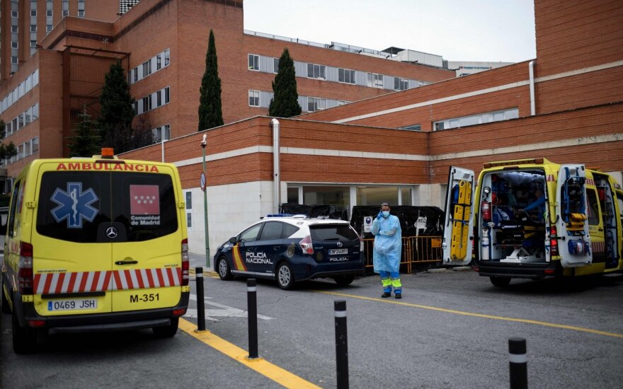 Madrido regione nustatyti keturi užsikrėtimo nauja koronaviruso atmaina atvejai