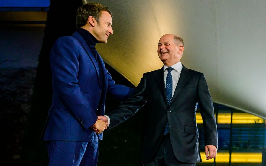Emmanuelis Macronas, Olafas Scholzas