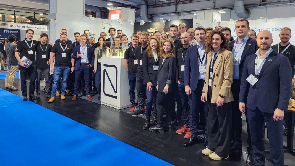 NanoAvionics komanda kosmoso industrijos renginyje Vokietijoje
