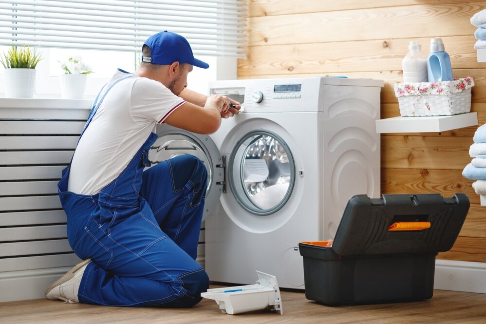 Rimtai: kuo skiriasi skalbimo mašina už 300 eurų ir už 1000 eurų – lietuviams parūpo viena funkcija